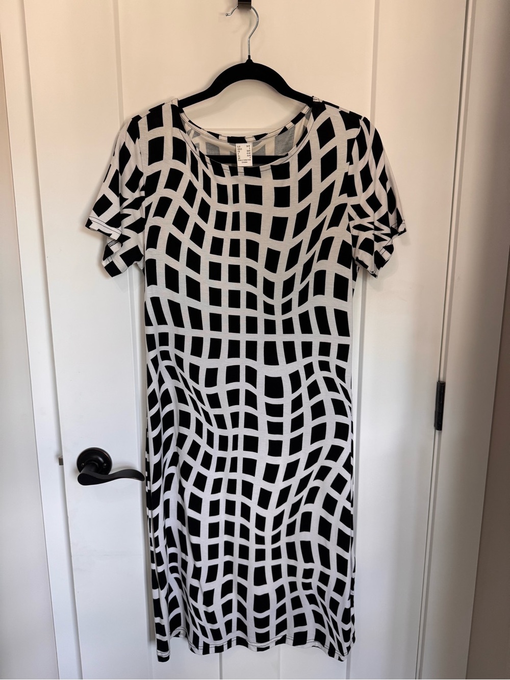 Black and White Geometric Midi Dress - Women